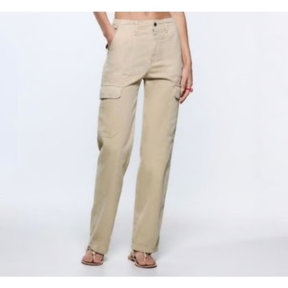 Zara Women’s Tan Beige High Rise Wide Leg Cargo Pants